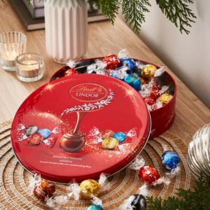 Lindt Lindor Irresistibly Smooth Assorted Truffles Tin 450g